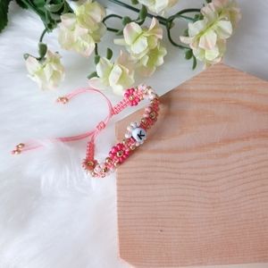 Hand Made Adjustable Flowers Bracelet